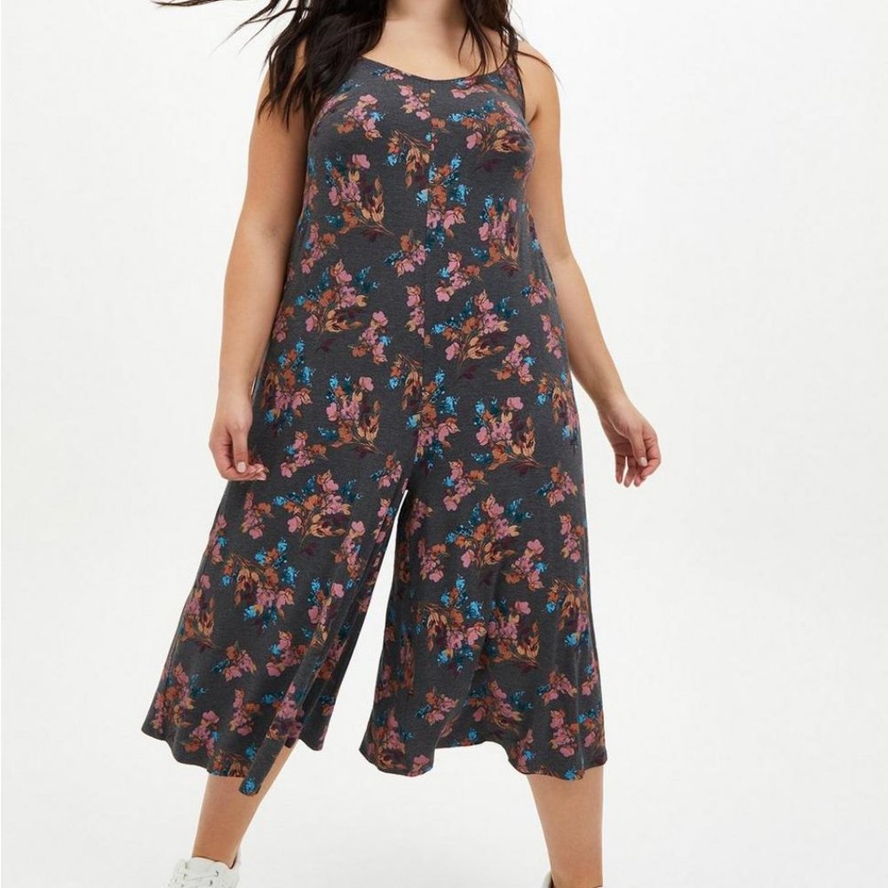 Torrid Super Soft Culotte Jumpsuit - Gray Floral - Size 00